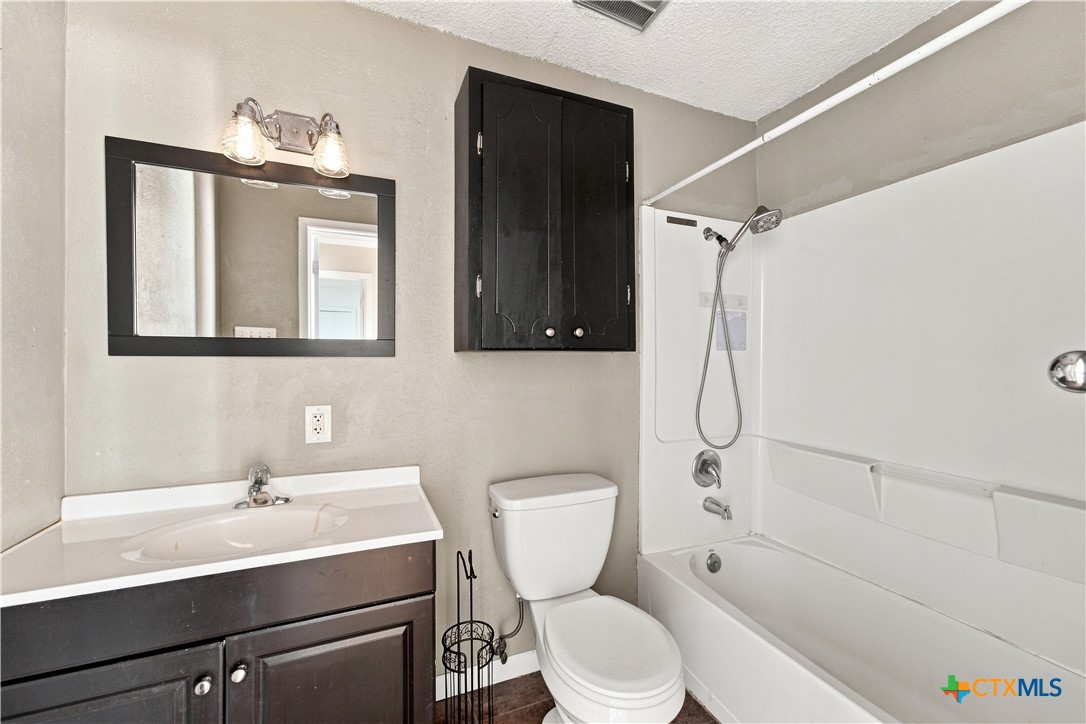 609 Hastings, Belton, TX 76513 — photo 1