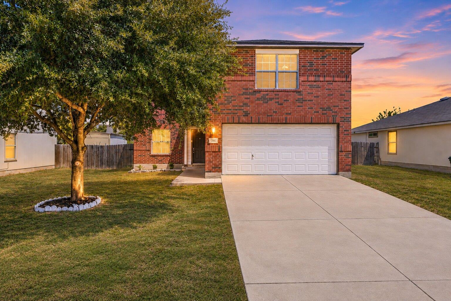 304 Wegstrom, Hutto, TX 78634 — photo 1