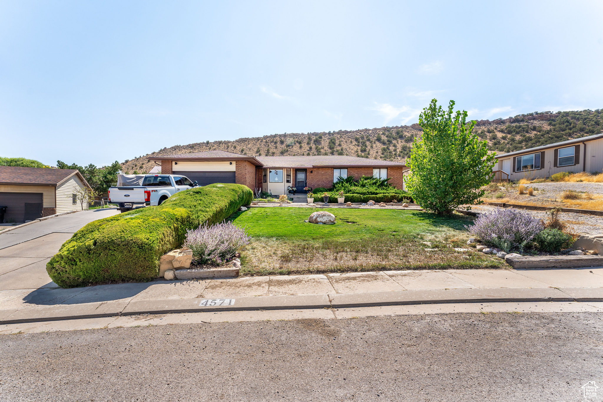 4571 W HILLSIDE DR, Vernal, UT 84078 — photo 1