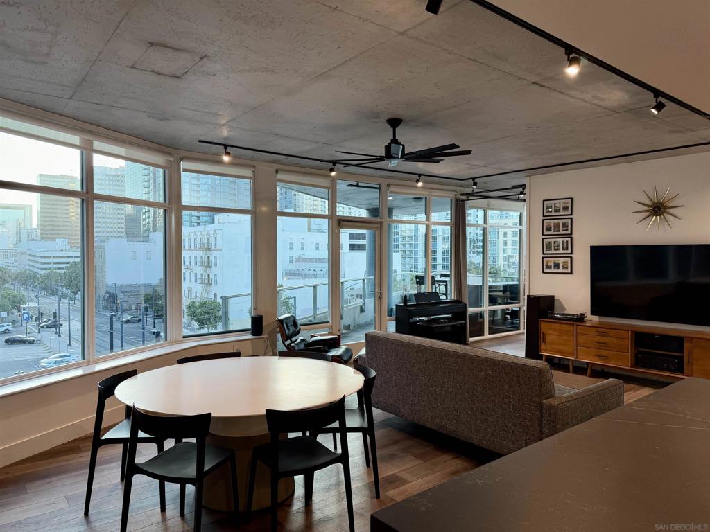 1080 Park Blvd 401, San Diego, CA 92101 — photo 1