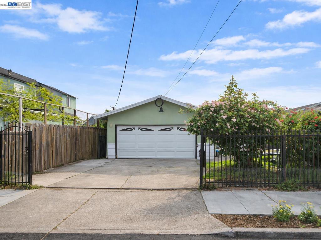 634 8TH St, Richmond, CA 94801 — photo 1
