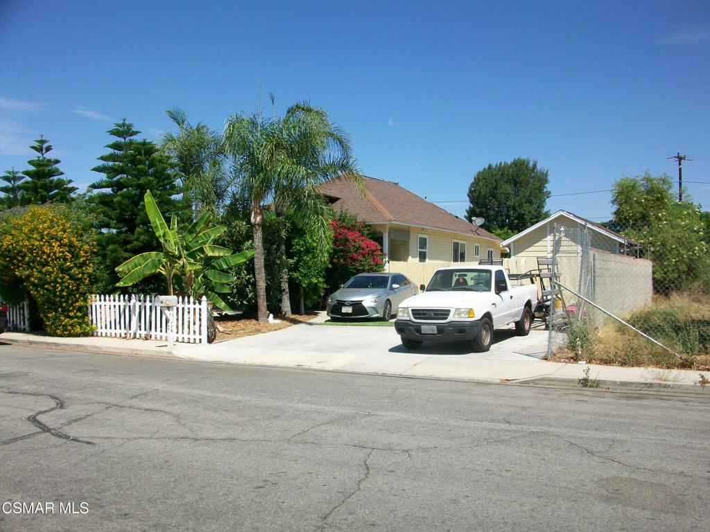 923 Pacific Avenue, Simi Valley, CA 93065 — photo 1