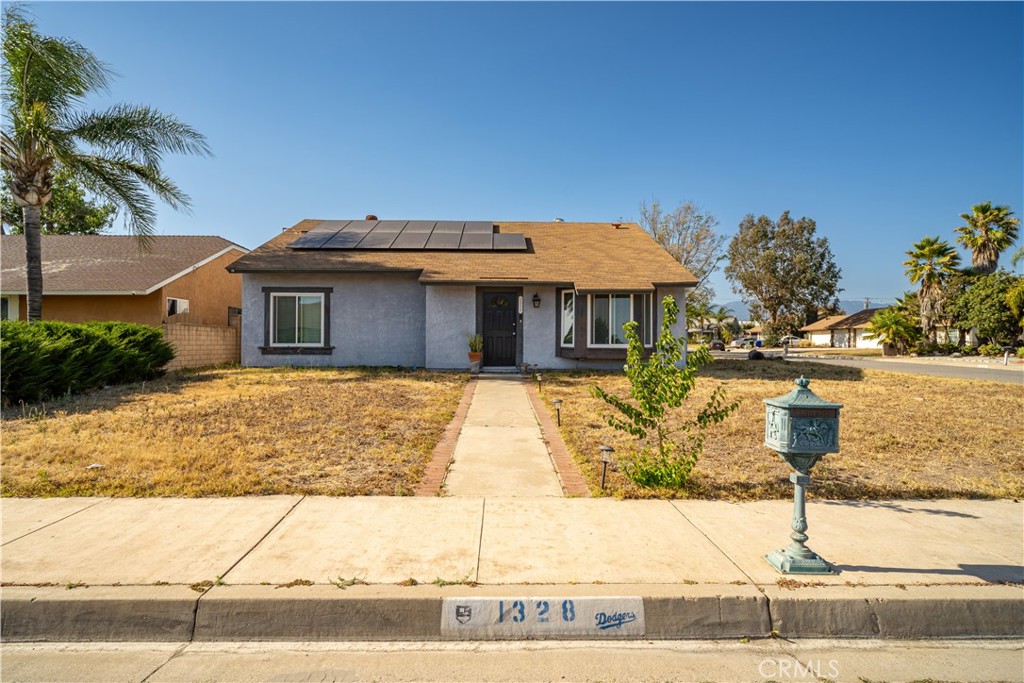 1328 W Jackson, Rialto, CA 92376 — photo 1
