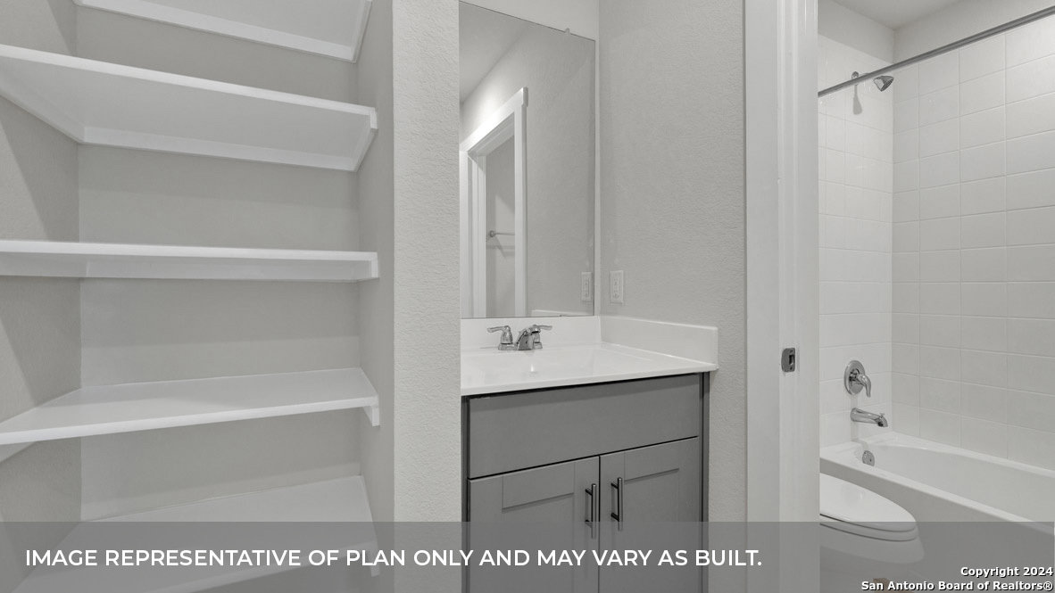 379 Gwenn Glade Cv, ,  78644 — photo 1