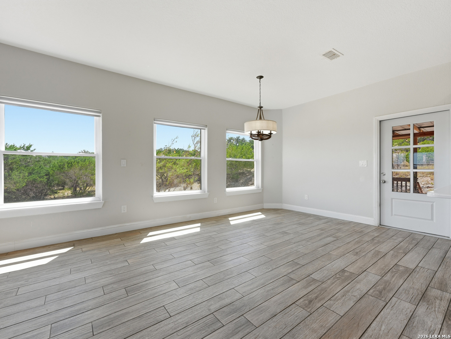 412 Bear Springs Trl, ,  78063 — photo 1