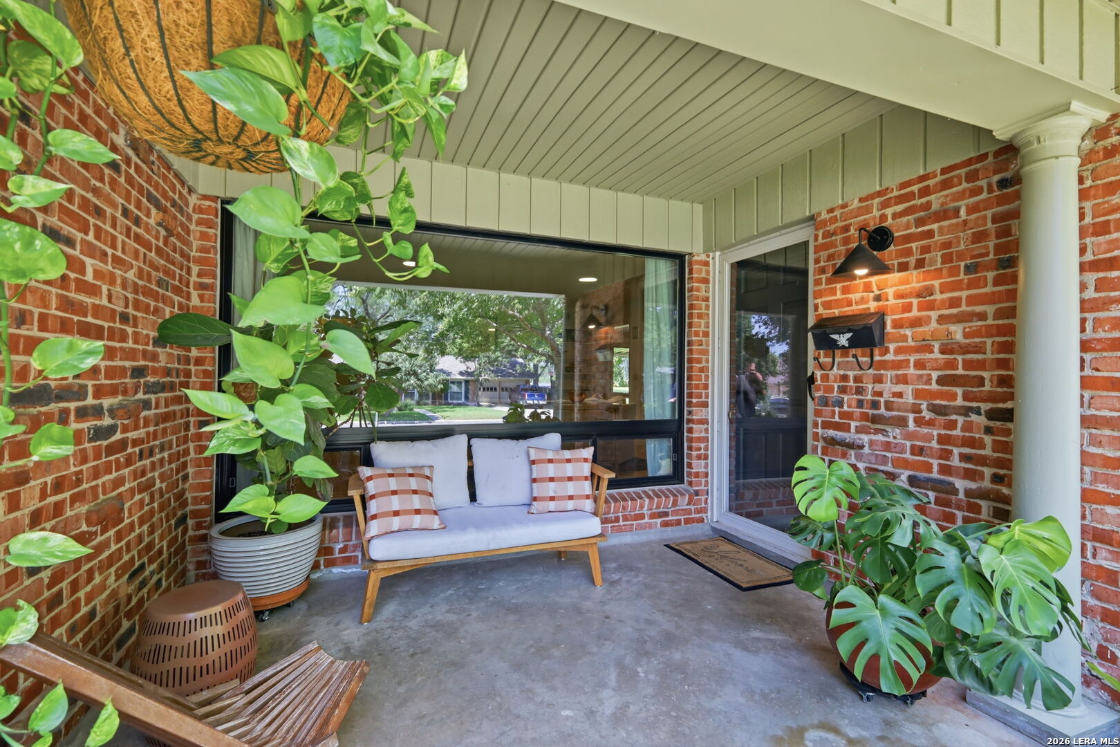 2906 Larkwood Dr, ,  78209 — photo 1