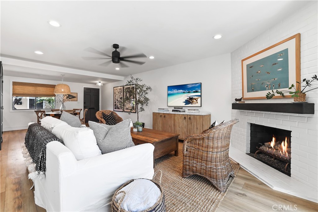 1741 Tustin Avenue 14D, Costa Mesa, CA 92627 — photo 1