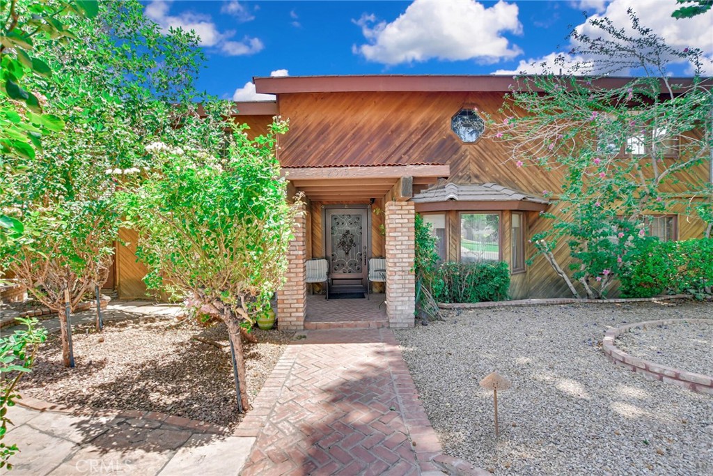 12915 Greensboro, Victorville, CA 92395 — photo 1