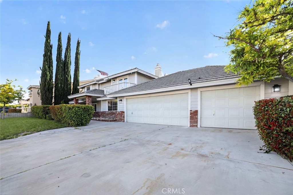 13610 Hidden Valley Road, Victorville, CA 92395 — photo 1