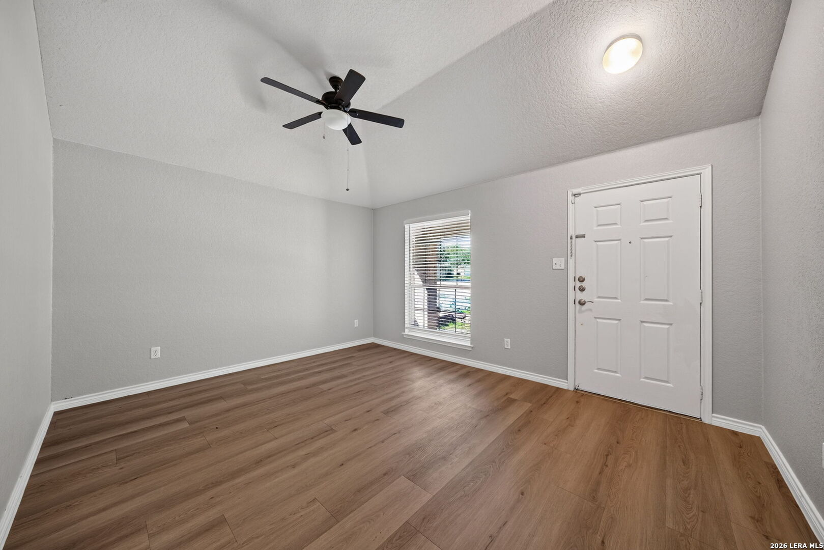 10419 GOLDCREST ML, ,  78239 — photo 1