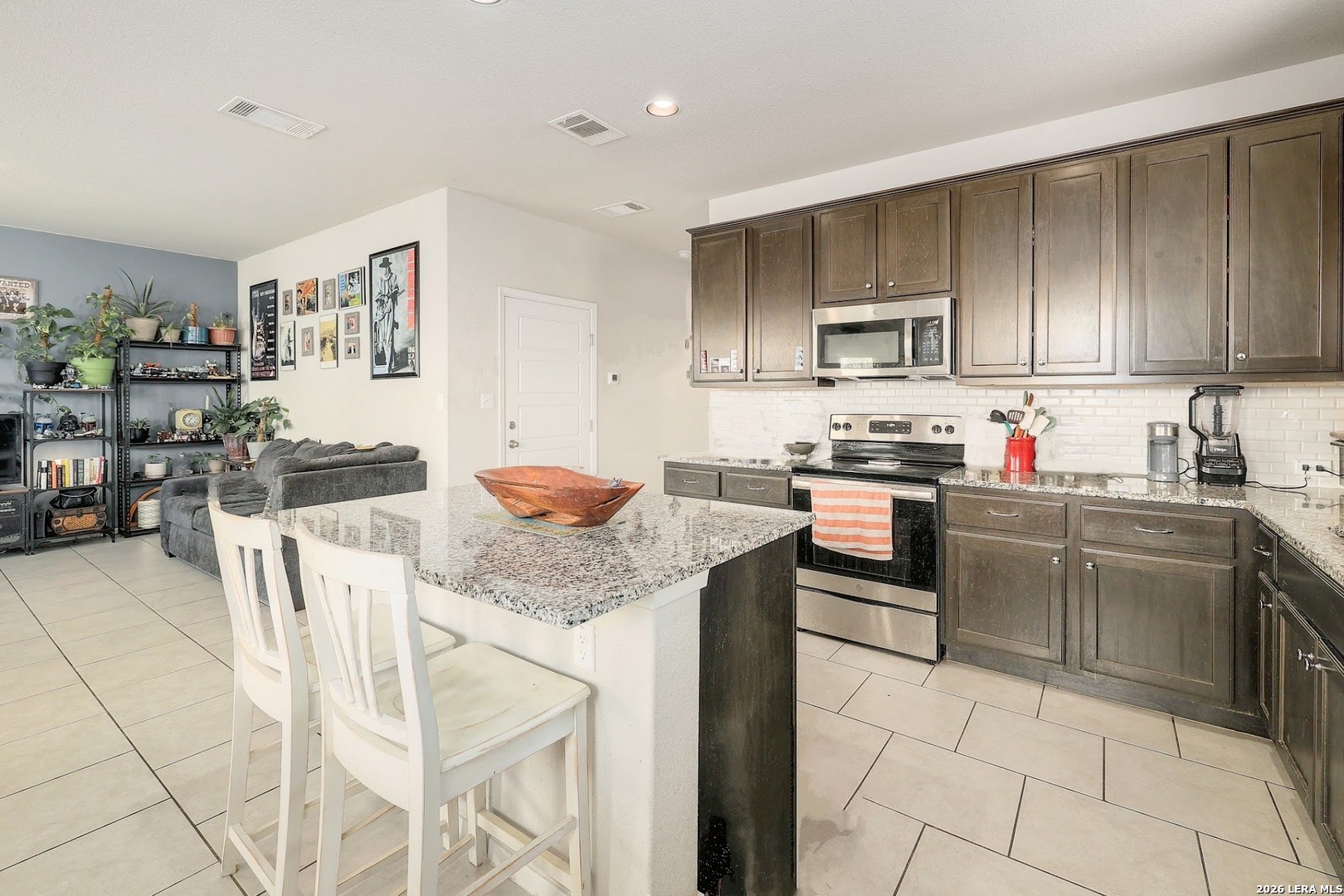 204 Point Way, ,  78621 — photo 1
