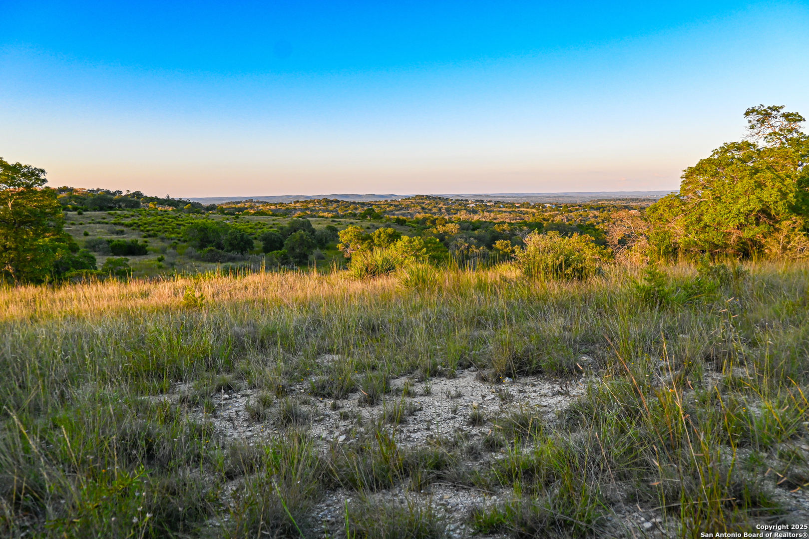 TRACT 4 Jungfrau Hill Road, , 78013 — photo 1