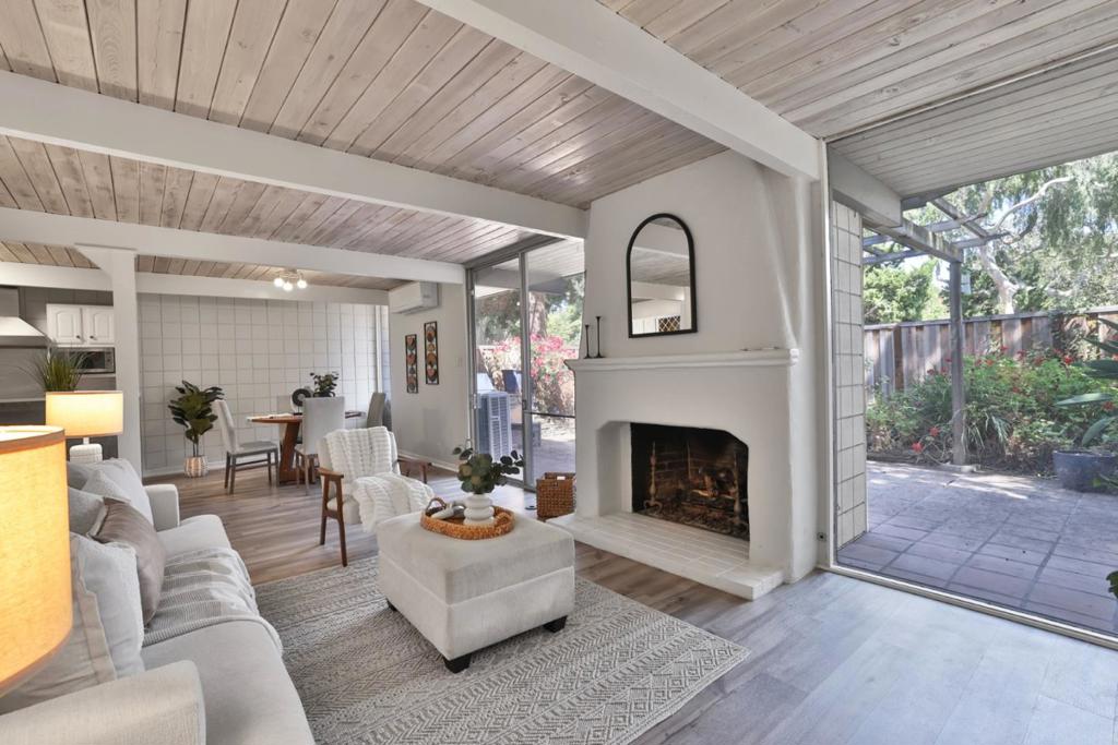 1076 Pomeroy Avenue, Santa Clara, CA 95051 — photo 1