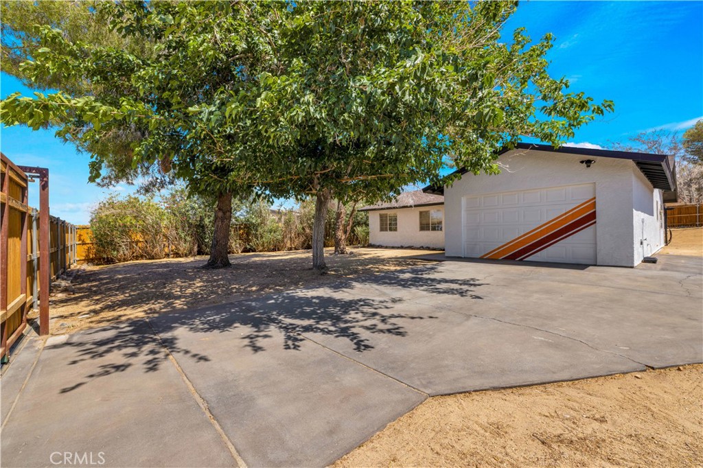 61493 Desert Air, Joshua Tree, CA 92252 — photo 1