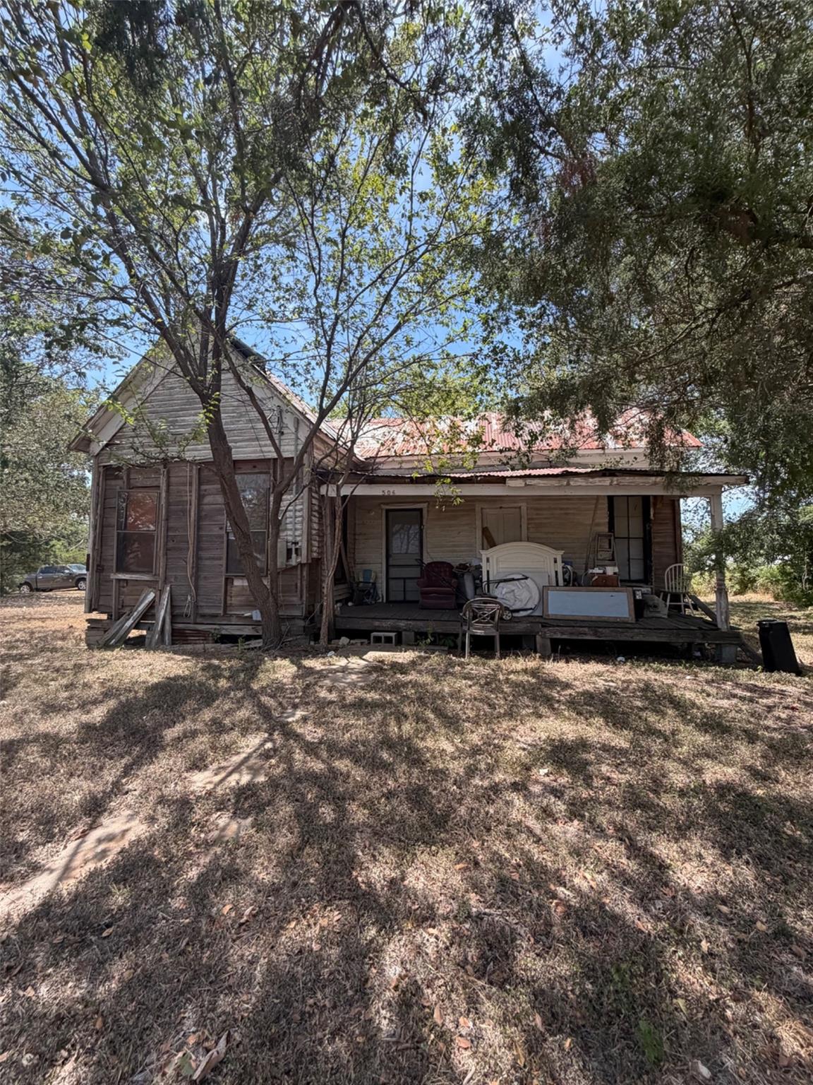 506 Avenue C, Elgin, TX 78621 — photo 1
