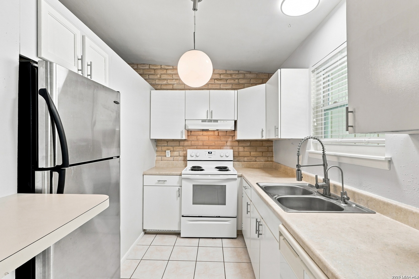 3220 URBAN CREST DR, ,  78209 — photo 1