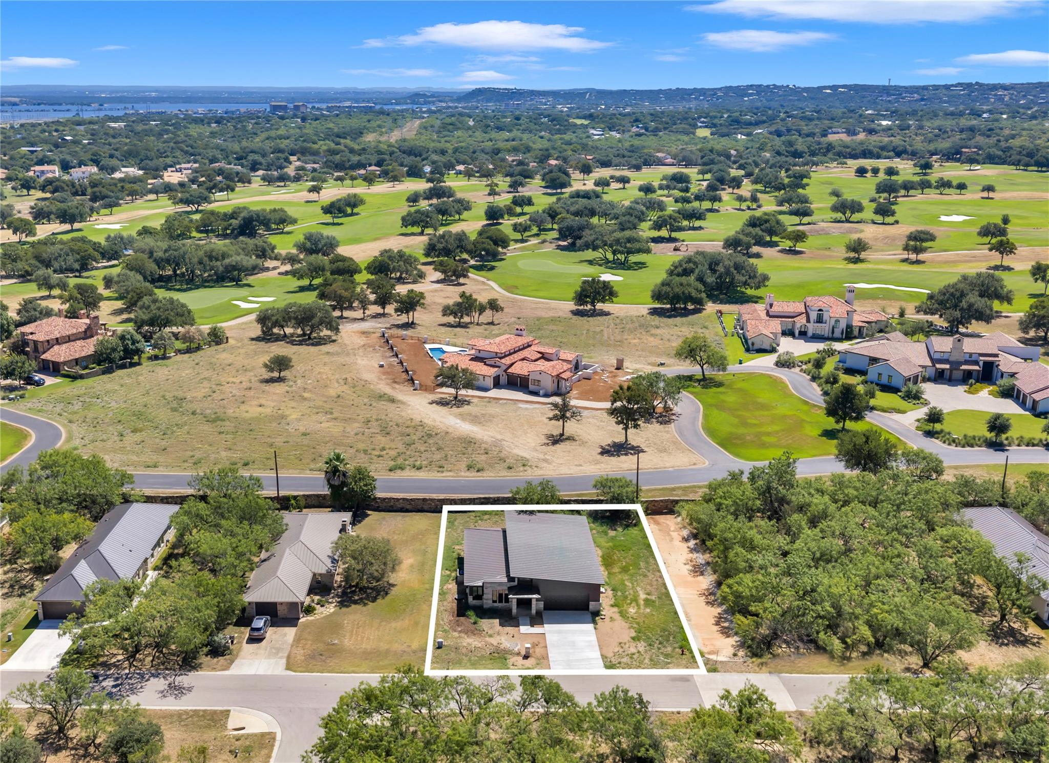 515 Sun Ray, Horseshoe Bay, TX 78657 — photo 1