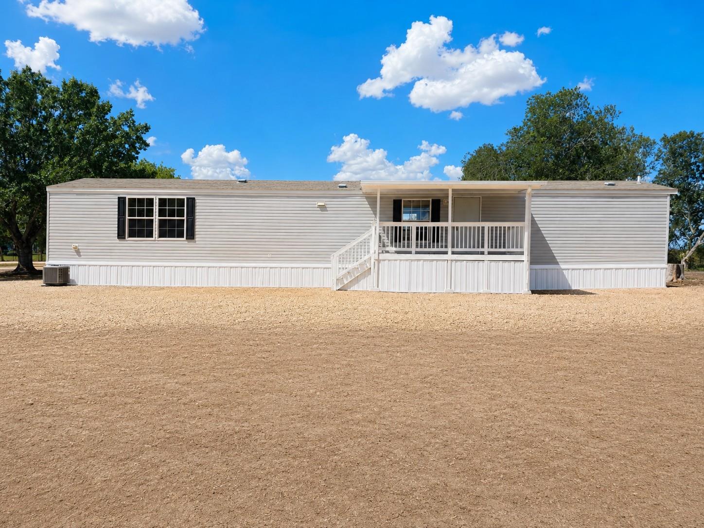 449 Hurst, Seguin, TX 78155 — photo 1