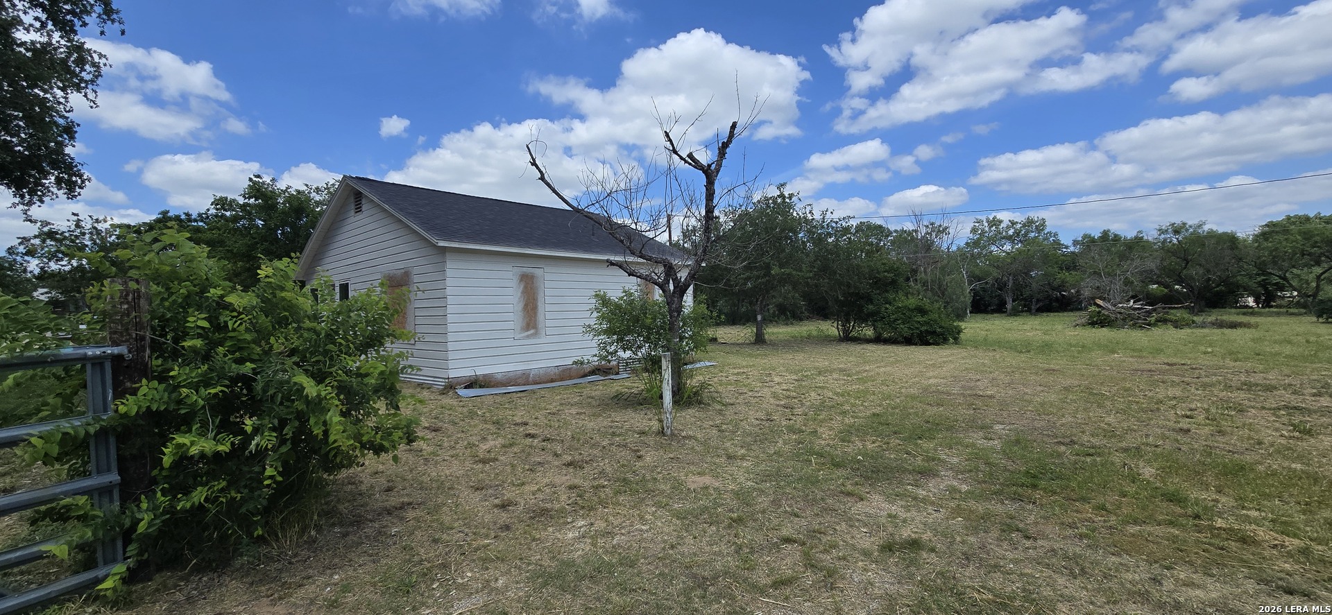 706 DEVINE DR, , 78016 — photo 1