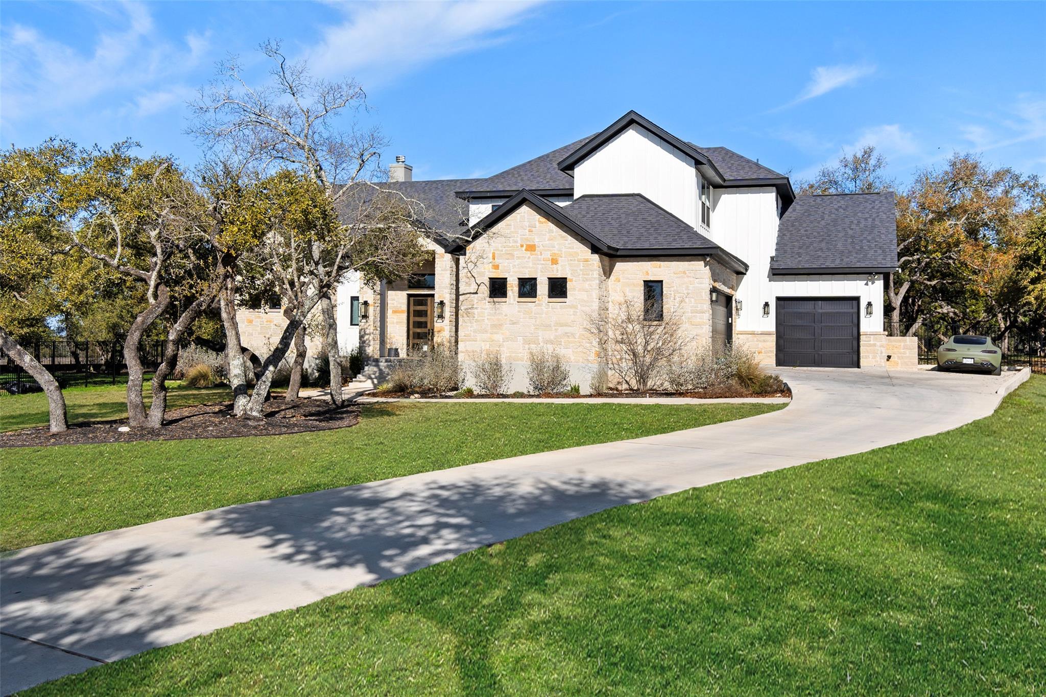 316 Stockman, Dripping Springs, TX 78620 — photo 1