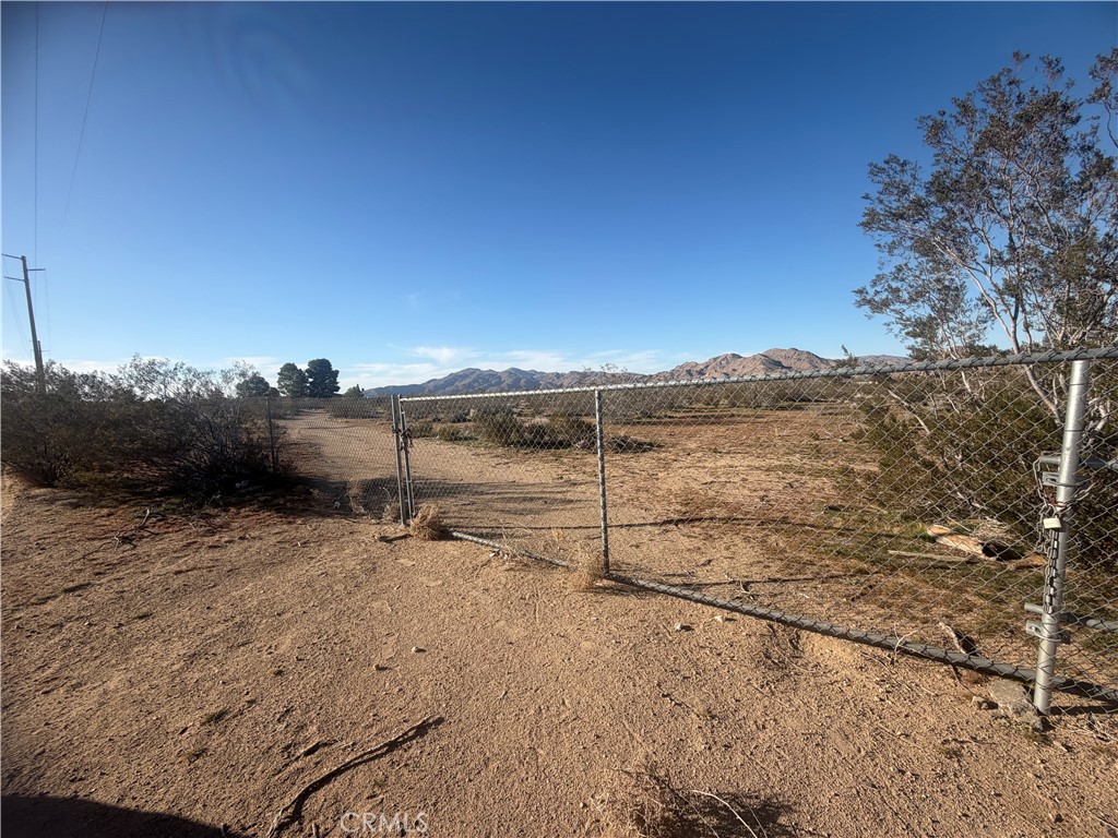 31020 Pawnee Street, Lucerne Valley, CA 92356 — photo 1