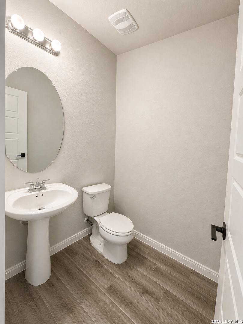 160 Sambar Main, , 78108 — photo 1