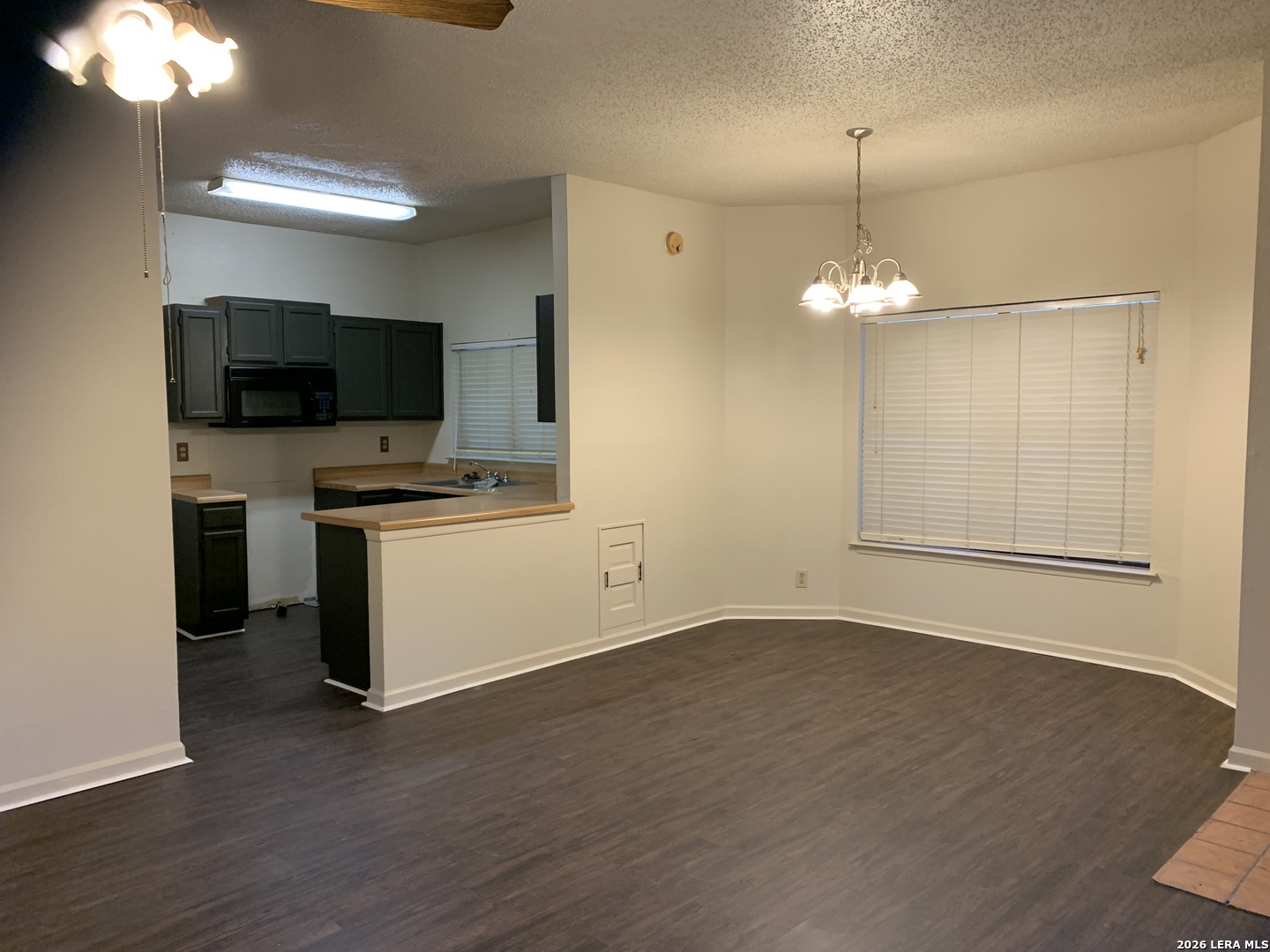 8441 FOREST RIDGE DR, ,  78239 — photo 1