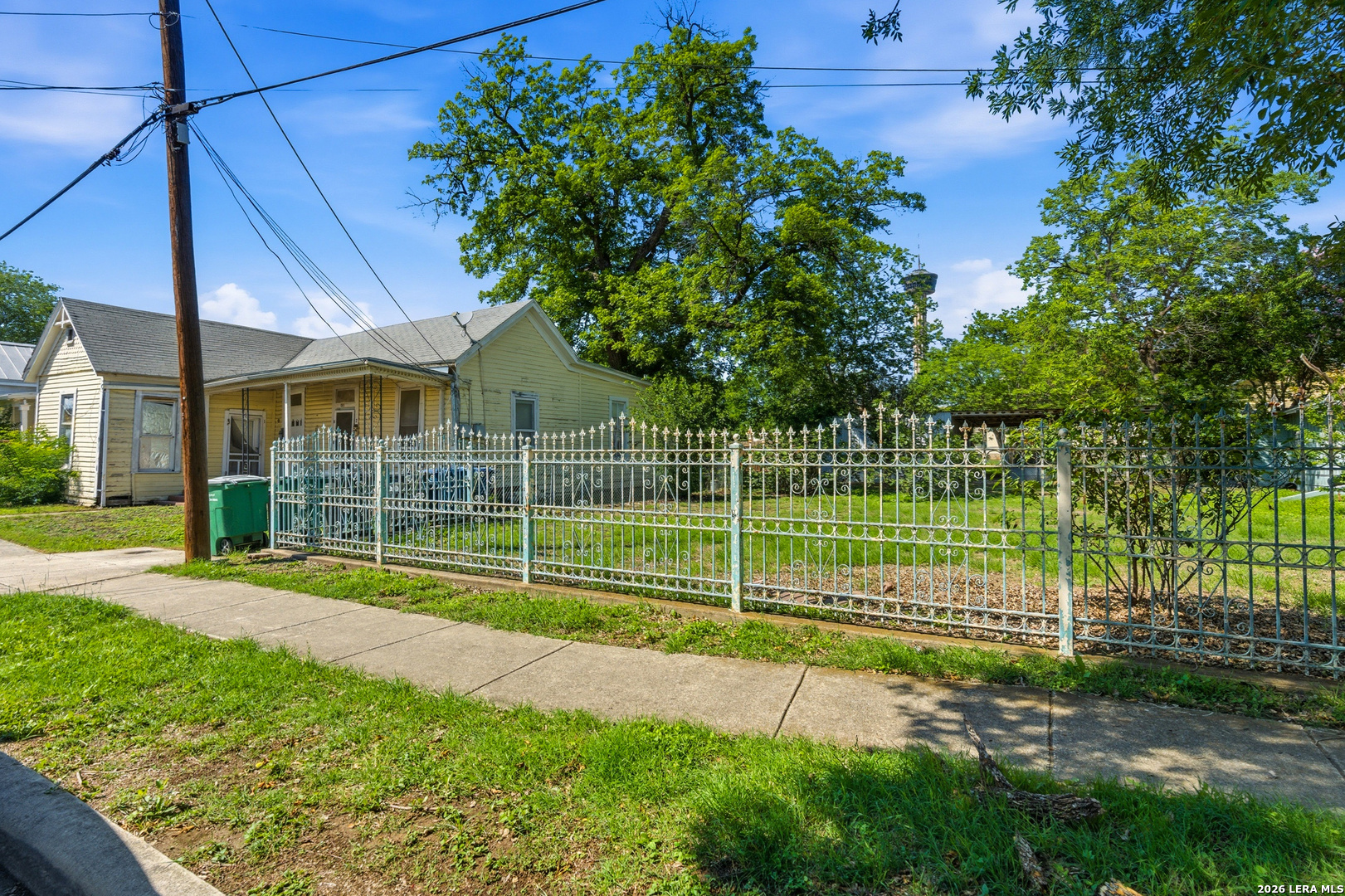 221 LEIGH ST, , 78210 — photo 1