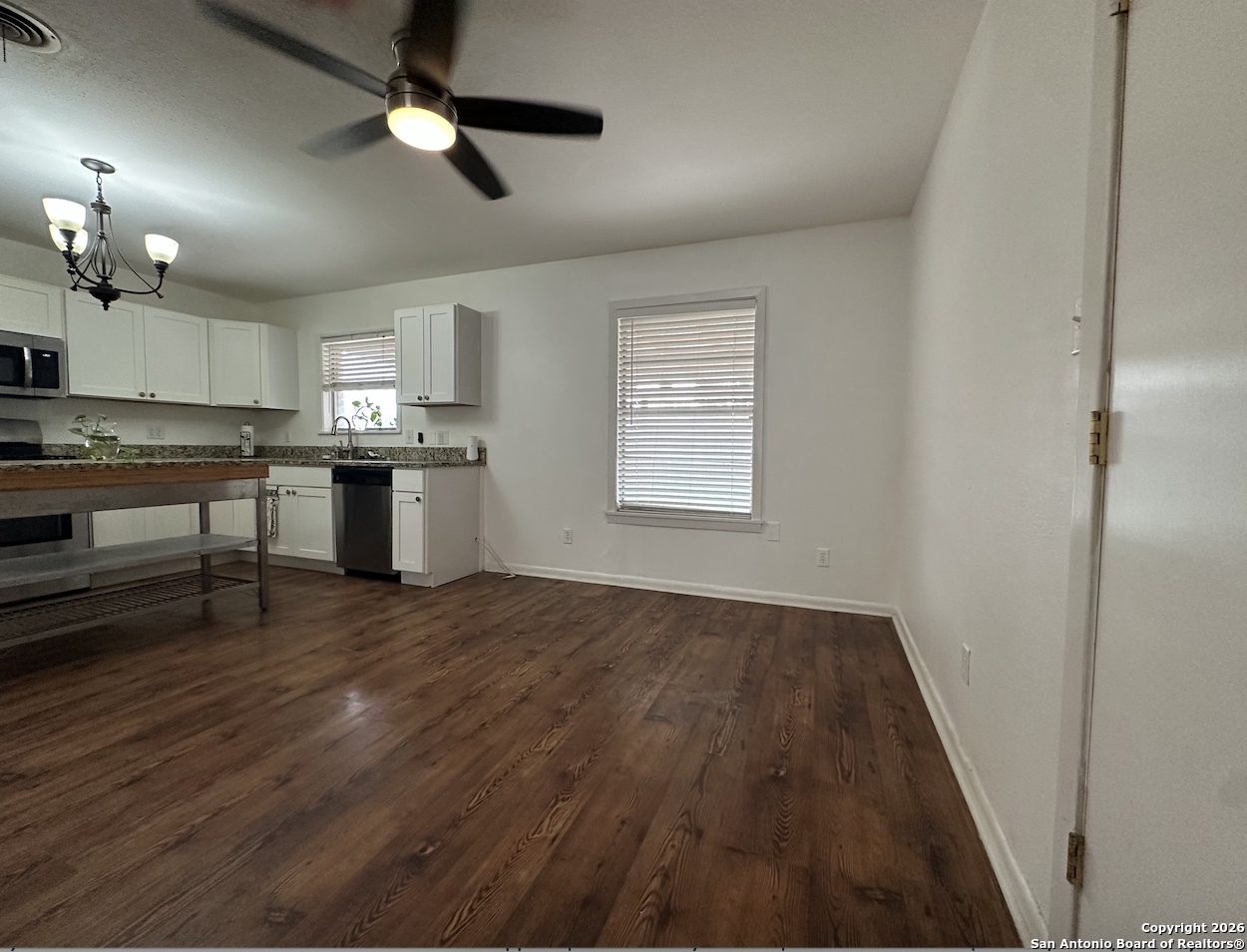 1001 Kathleen, , 78064 — photo 1