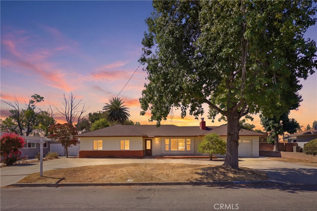 371 E Mariposa Drive, Rialto, CA 92376 — photo 1
