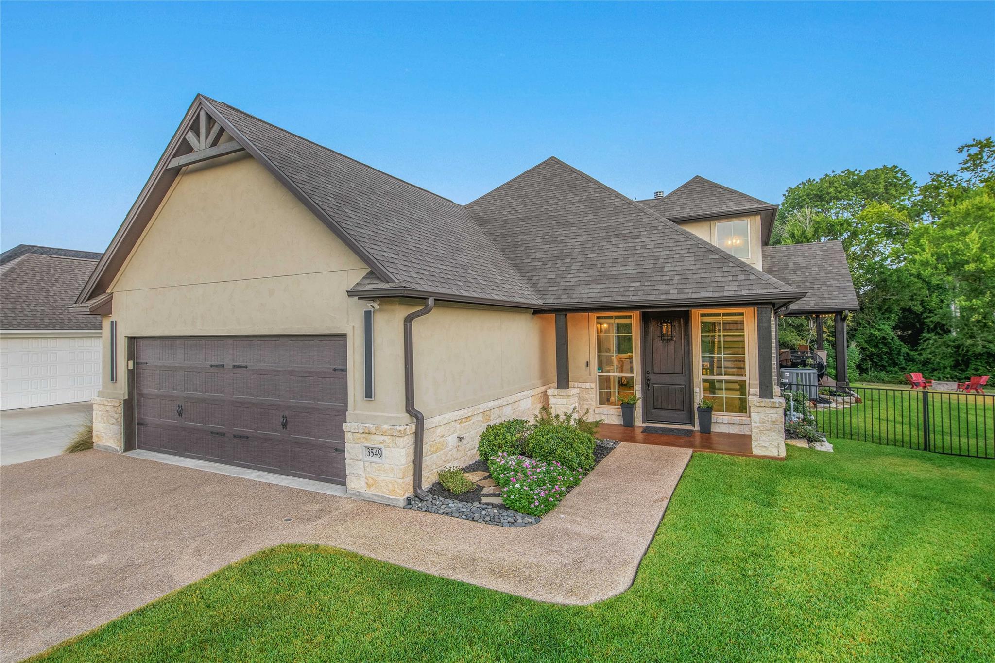 3549  Leesburg Path