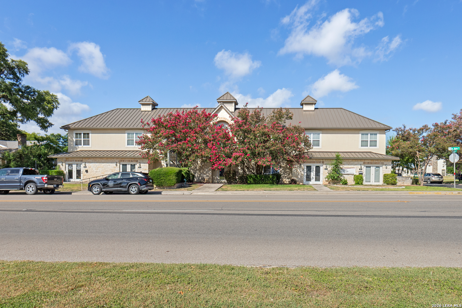 624 N MAIN ST