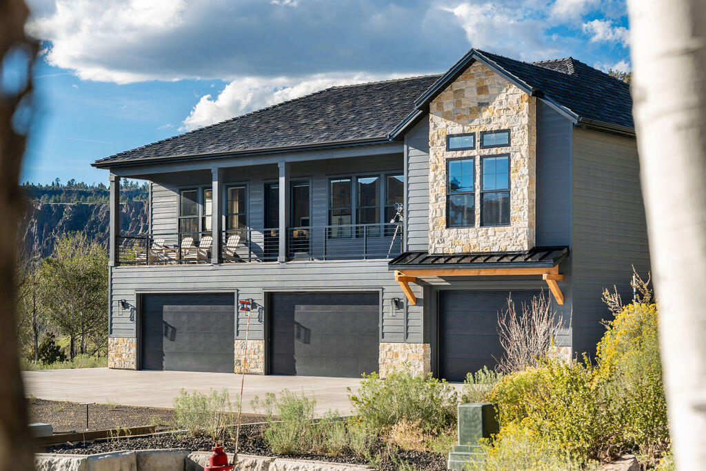 479 N Wilson LN, Panguitch, UT 84759