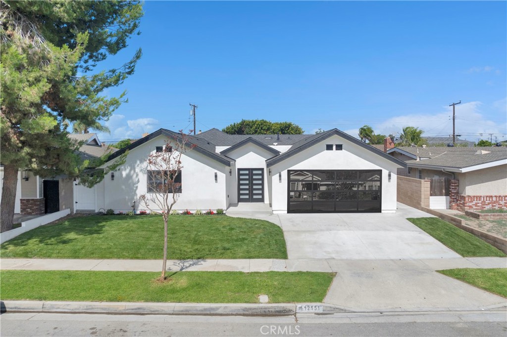 12151 Reagan, Los Alamitos, CA 90720 — photo 1
