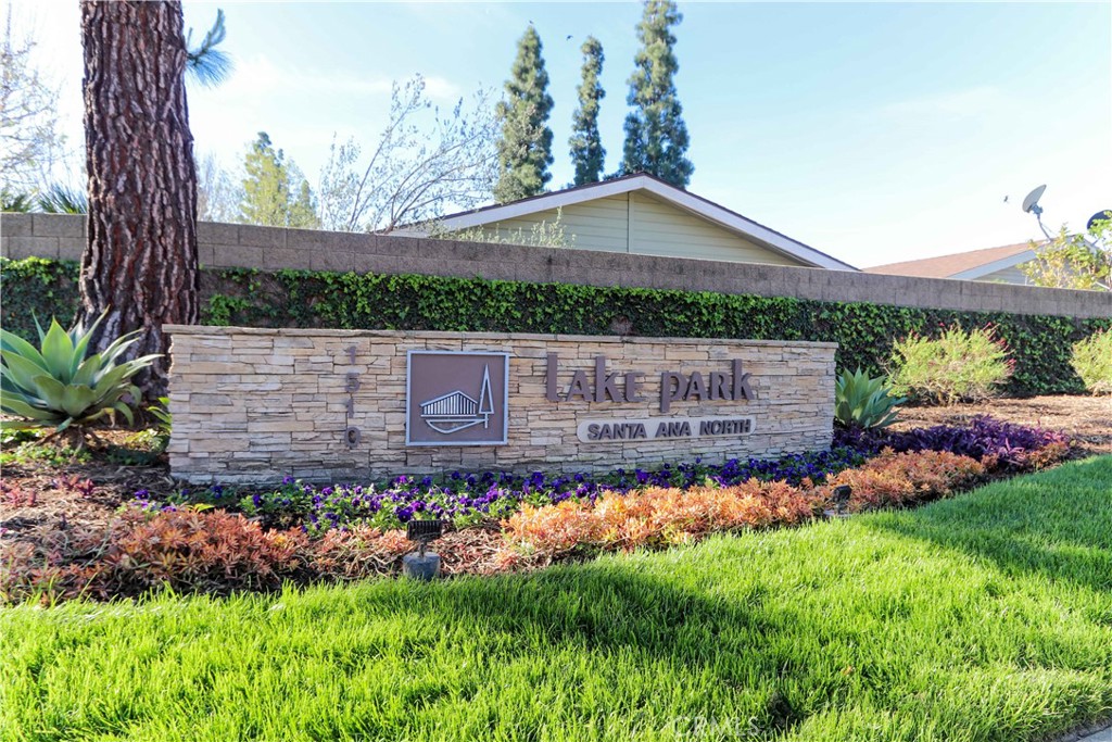 2528 Park LAKE 108, Santa Ana, CA 92705 — photo 1
