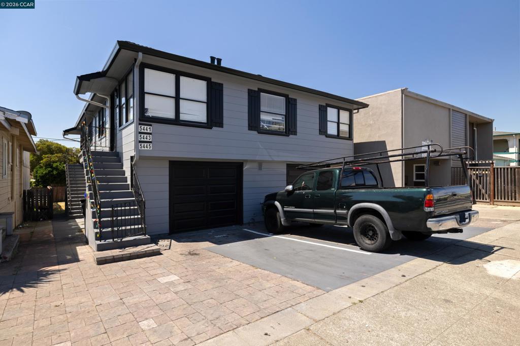5441 5445 Bancroft, Oakland, CA 94601 — photo 1