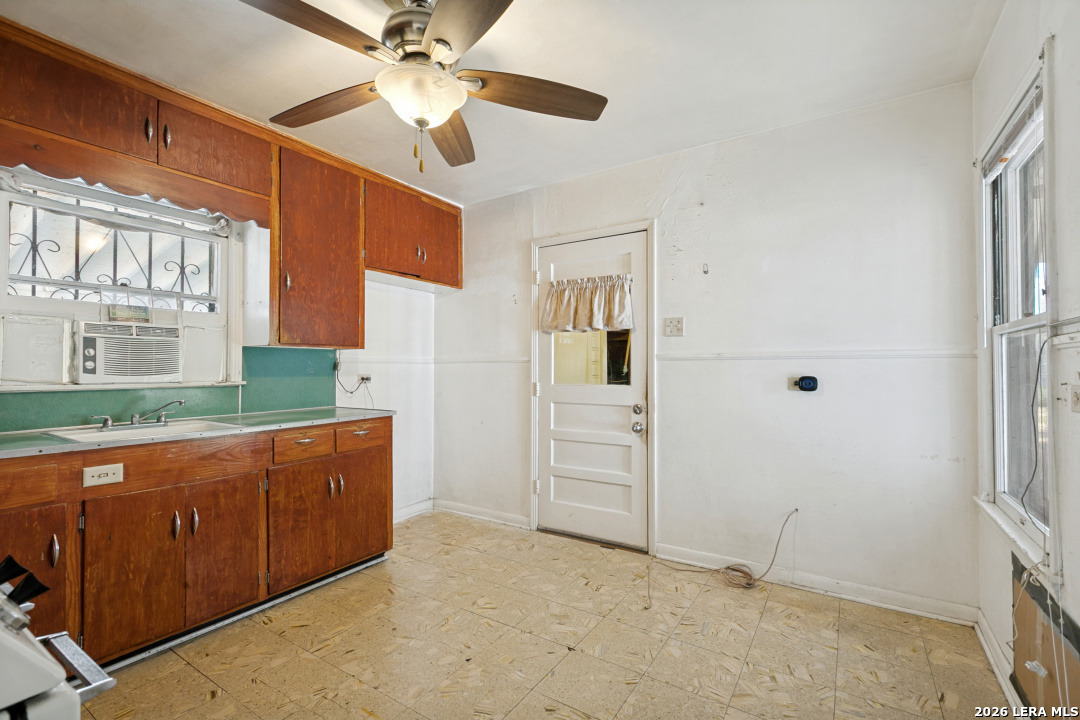 771 LINDA LOU DR, ,  78223 — photo 1