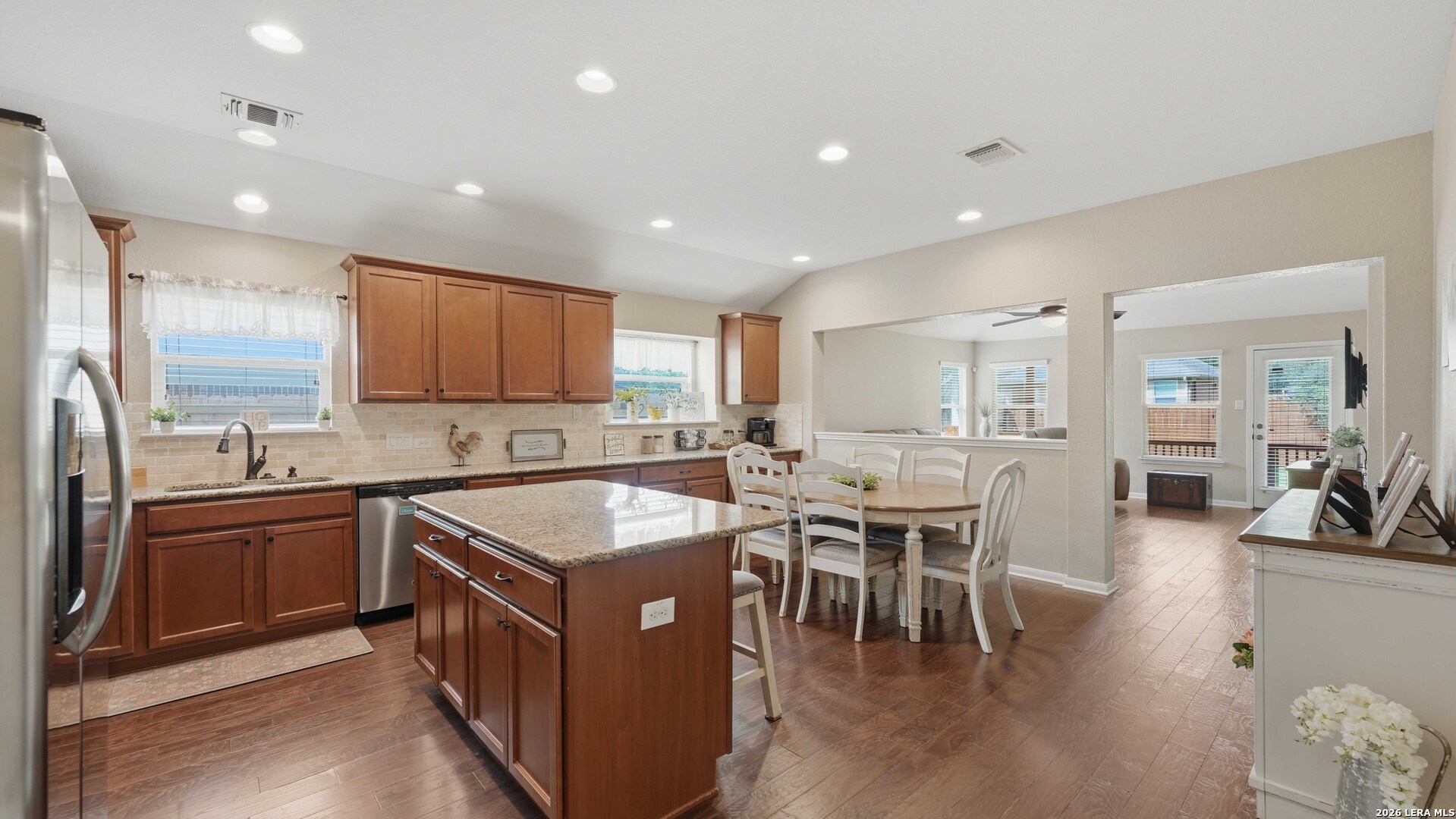 2122 DRAGON TRL, , 78130 — photo 1