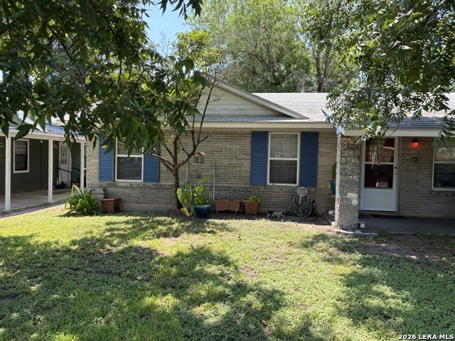 613 OLD CARRIZO RD, Uvalde, TX 78801 — photo 1