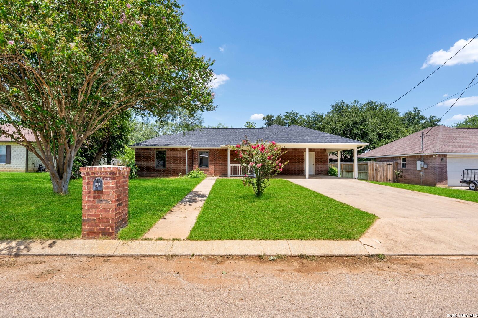 109 Windcrest, Floresville, TX 78114 — photo 1