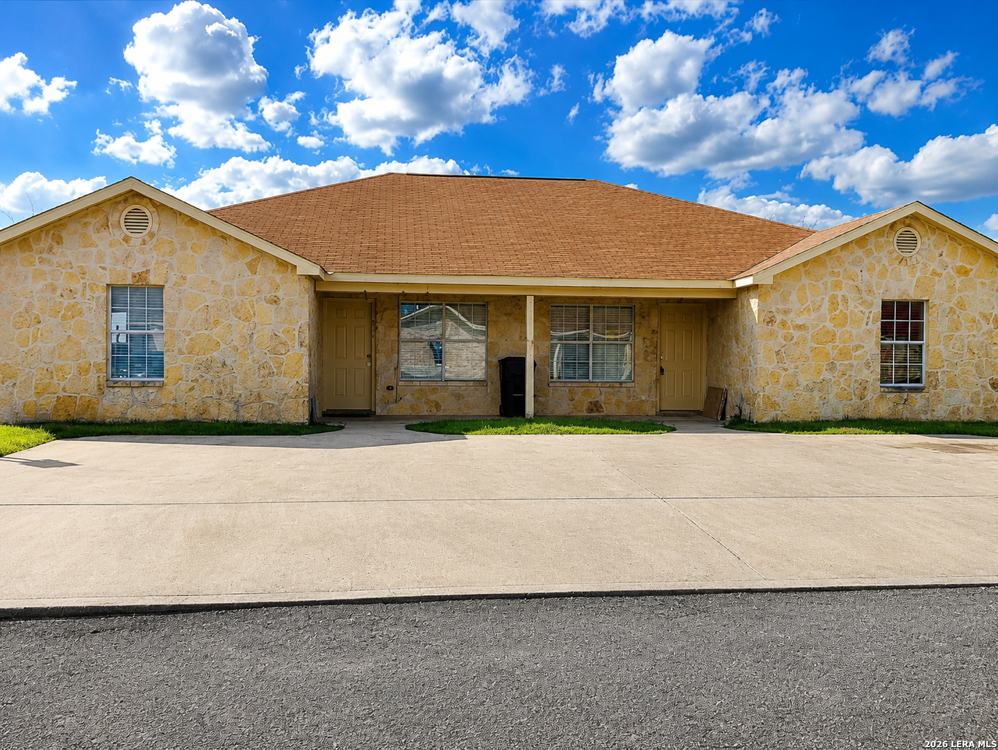 7603 Oak Chase, San Antonio, TX 78239 — photo 1