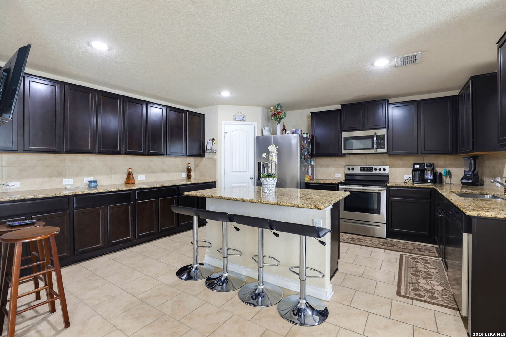 1631 TREE RUN, San Antonio, TX 78245 — photo 1