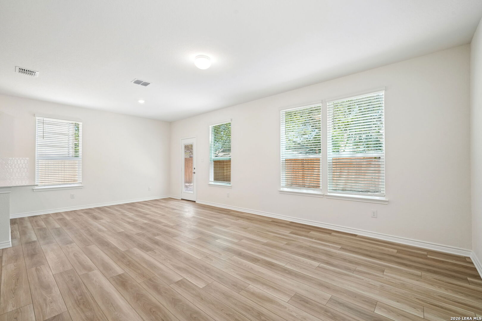 4102 GOLDEN MANE WAY, ,  78247 — photo 1