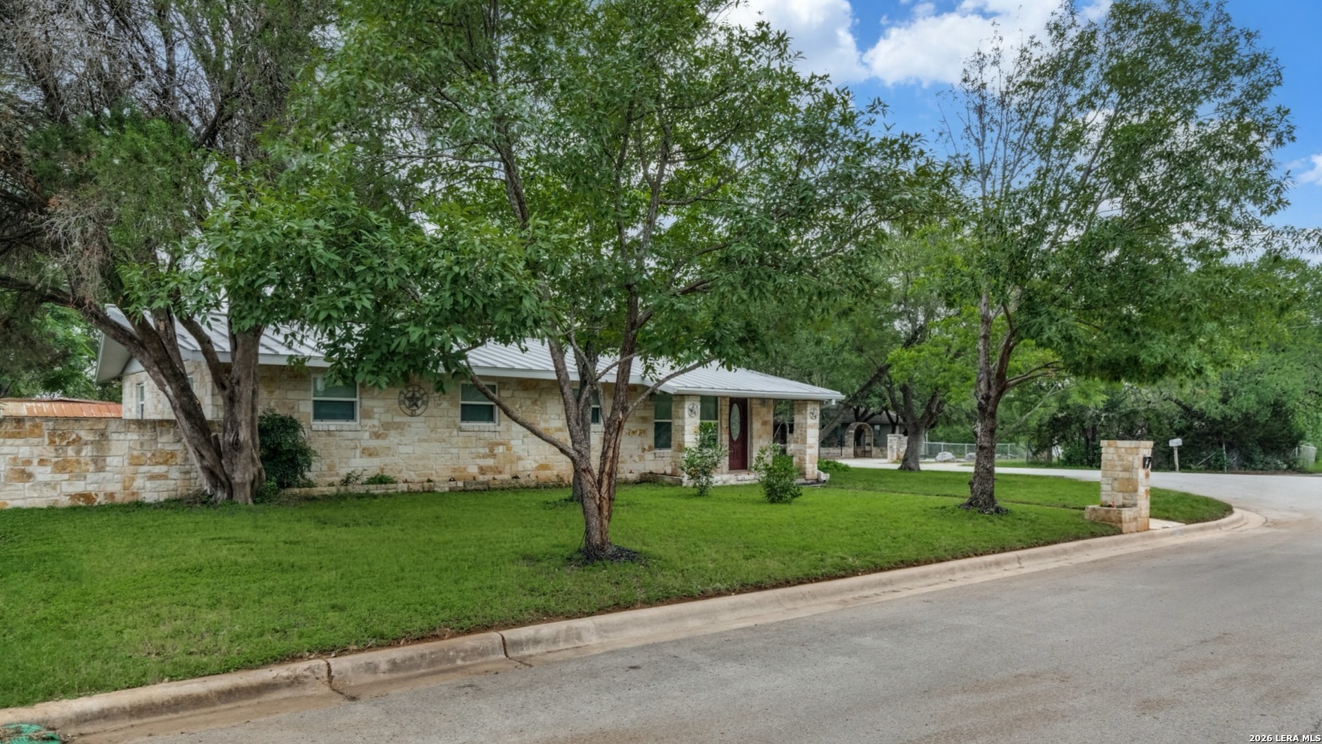 3221 JOHN CAMPBELLS TRL, Austin, TX 78735 — photo 1