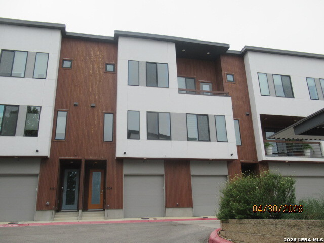 102 Tendick, San Antonio, TX 78209 — photo 1