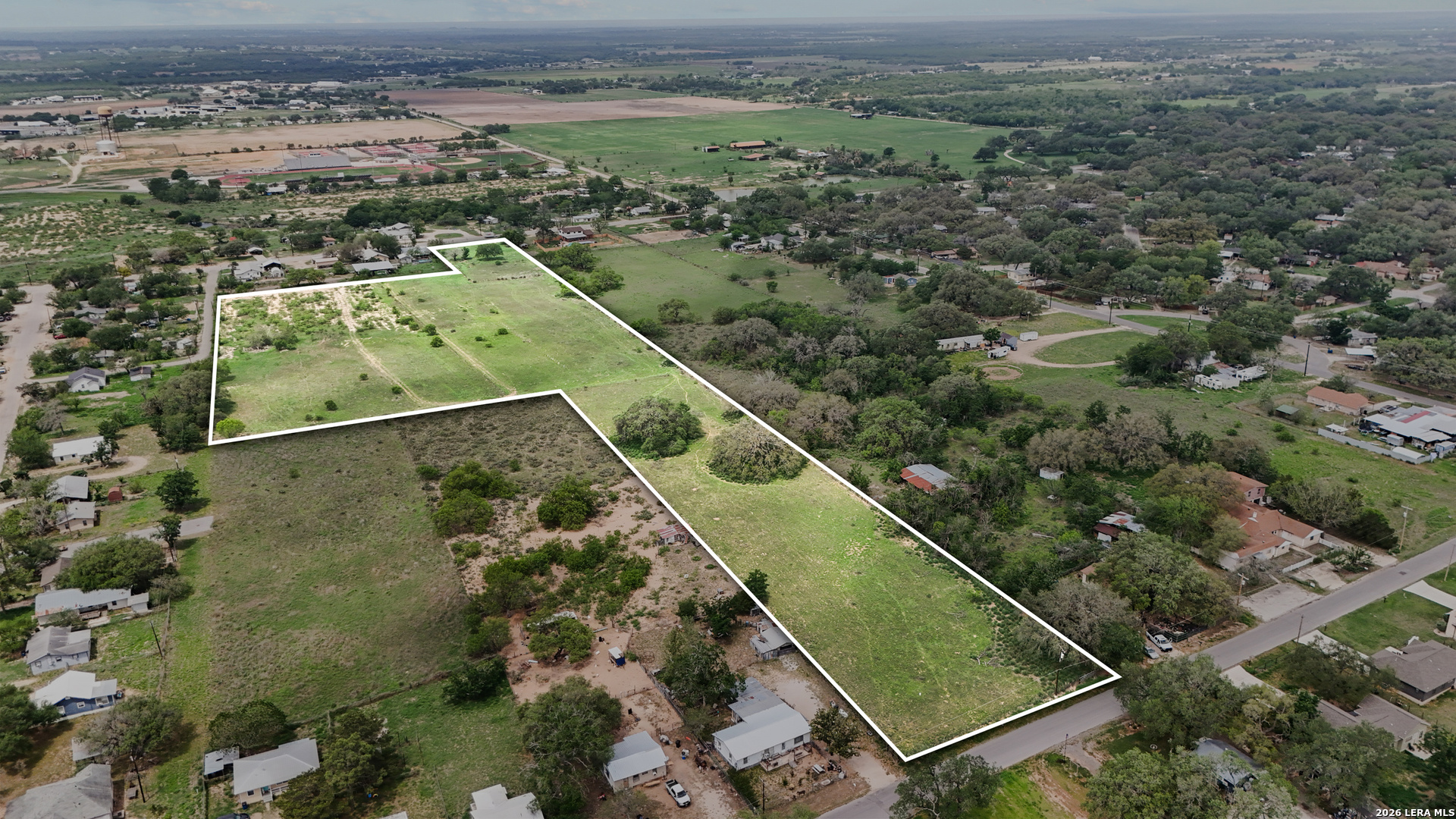 00 N Windy Knoll, Devine, TX 78016 — photo 1