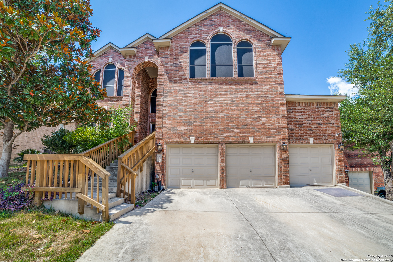 10106 RAMBLIN RIVER RD, San Antonio, TX 78251 — photo 1