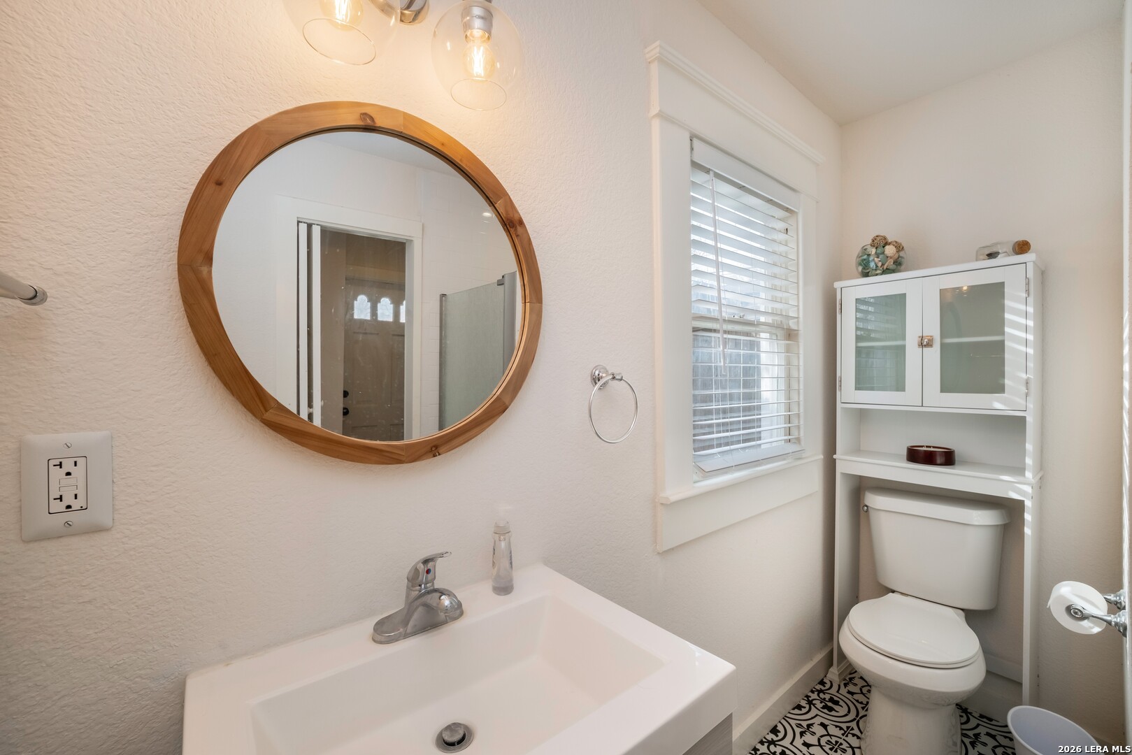 901 Woodlawn, ,  78201 — photo 1