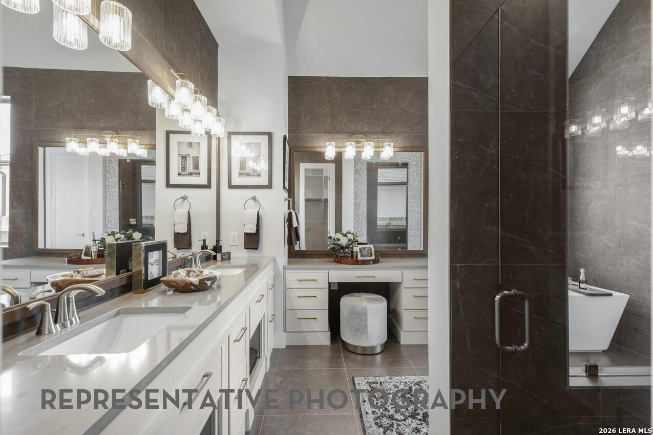 325 Dulce Vista, , 78006 — photo 1