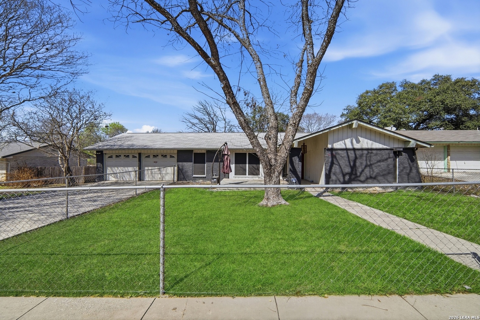 7115 Forest Brk, San Antonio, TX 78240 — photo 1